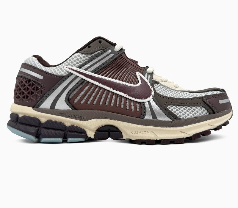Nike Zoom Vomero 5 Brown