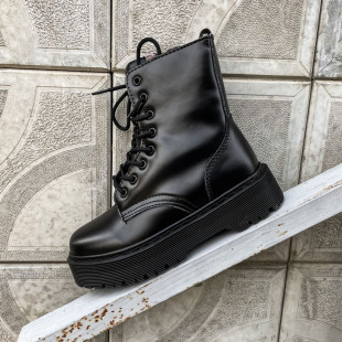 Dr. Martens Jadon Triple Black Fur