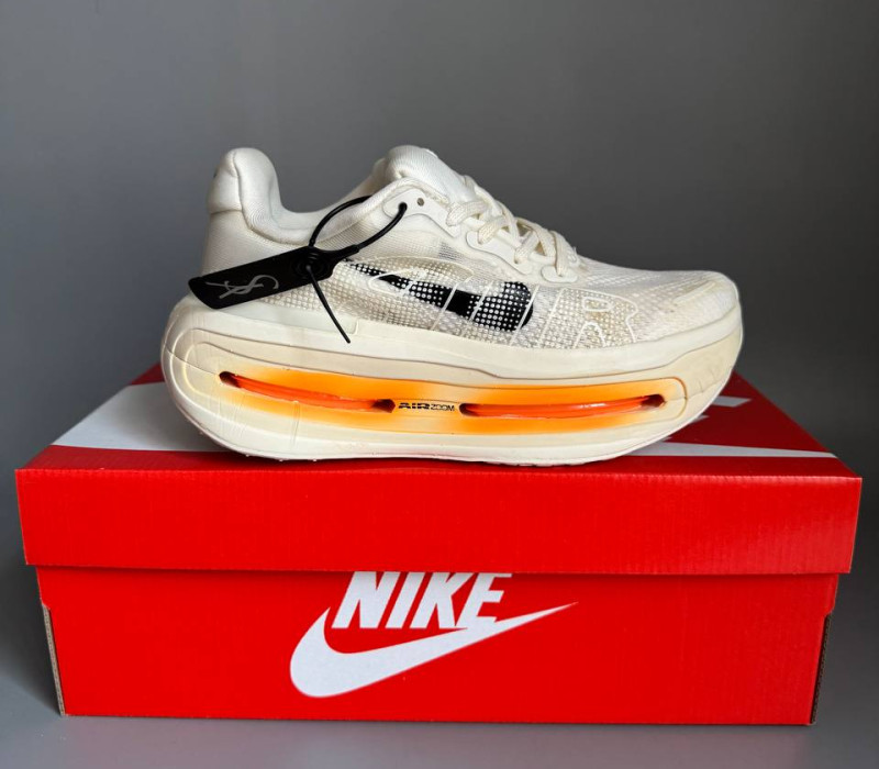Nike Zoom Vomero Premium Sail Coconut Milk/Orange БРАК 1181