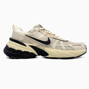 Nike V2K Runtekk Beige/Black