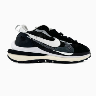 Nike VaporWaffle x Sacai Black/White