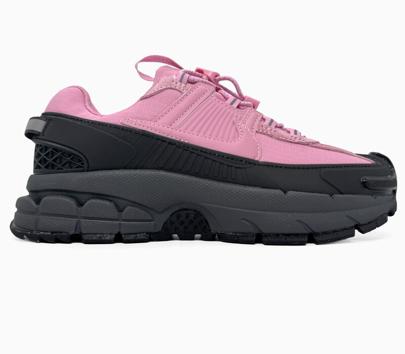 Nike Zoom Vomero Roam Black/Pink