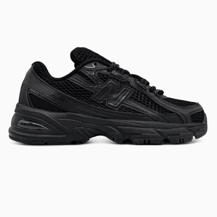 New Balance 740 Triple Black