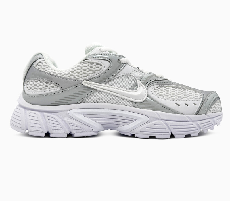 Nike V5 RNR White/Silver