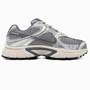 Nike V5 RNR Silver/Grey