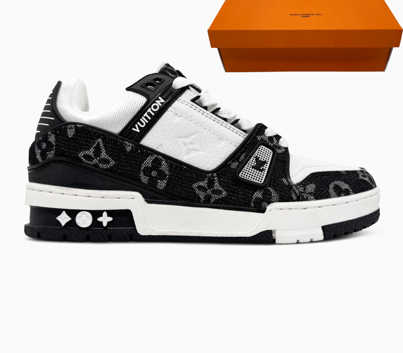 Louis Vuitton Trainer Sneaker Black/White 