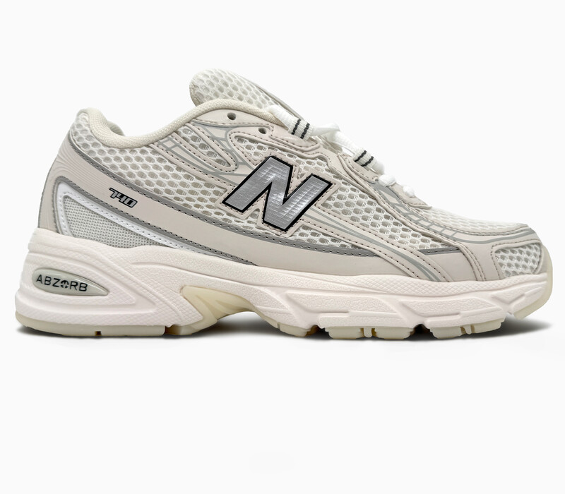 New Balance 740 Beige