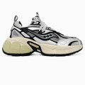 Saucony