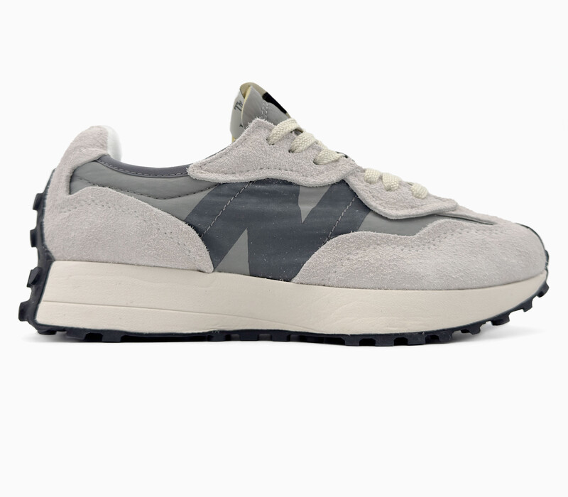 New Balance 327 Grey Logo